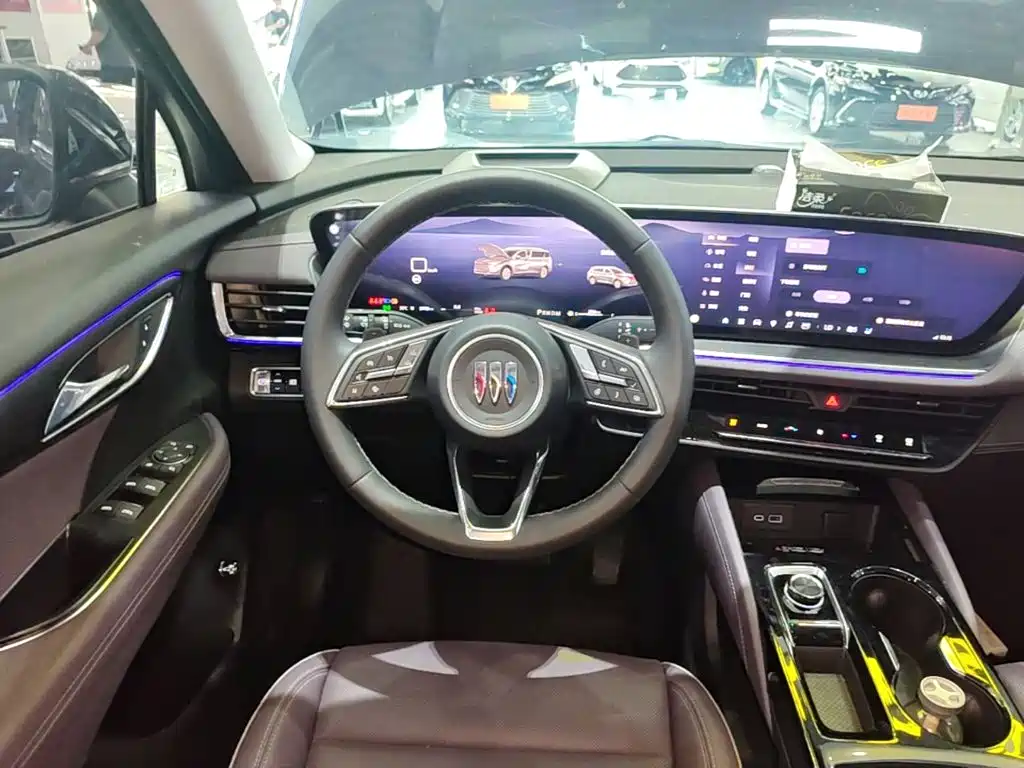 Buick Envision Plus 2026 2026 Envision Plus 28T FWD Base