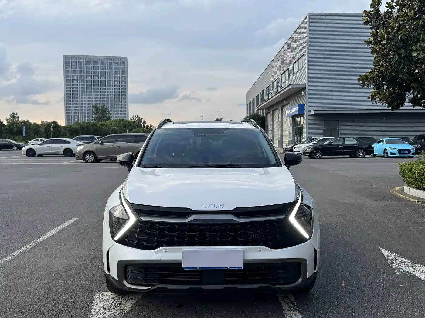 Kia Sportage 2024 2023 2.0T 2WD Premium Edition