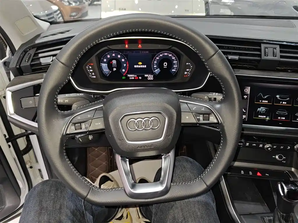 Audi Q3 2019 35 TFSI Fashion Sport фото 3