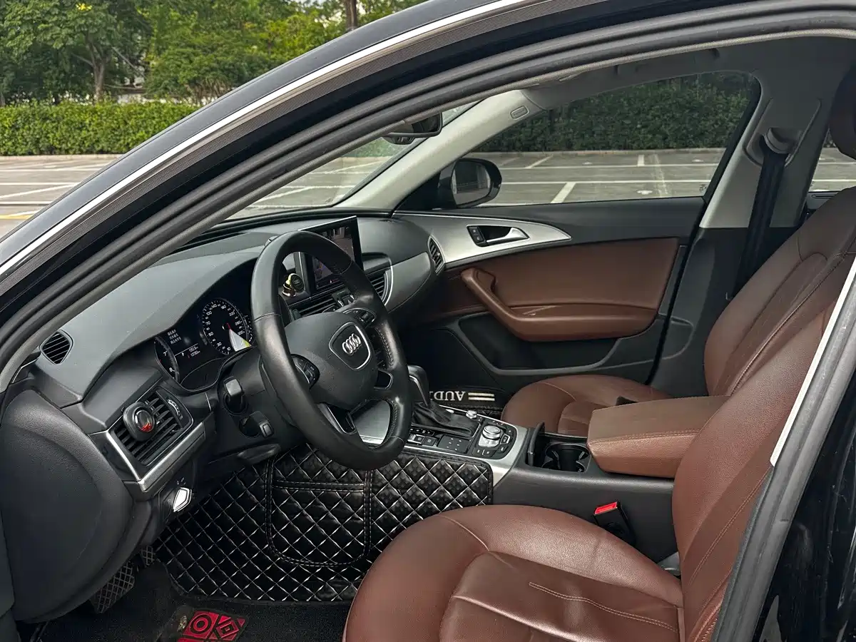 Фото 7 - Audi A6L