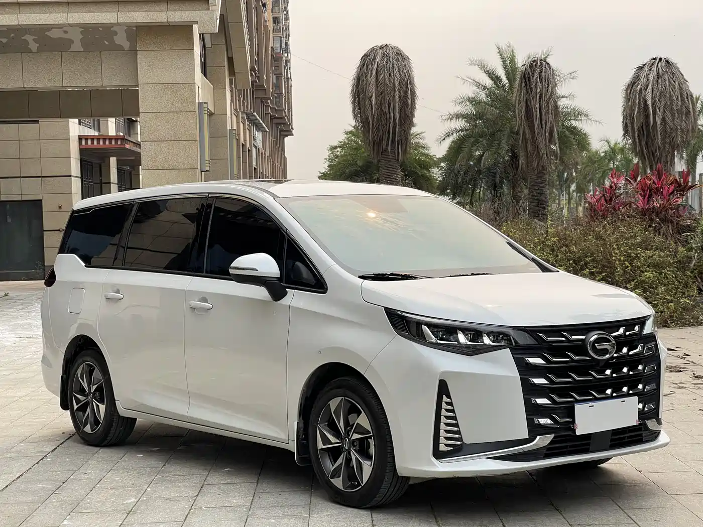 GAC Trumpchi Trumpchi M6 2023 PRO 270T DCT Luxury Edition фото 3