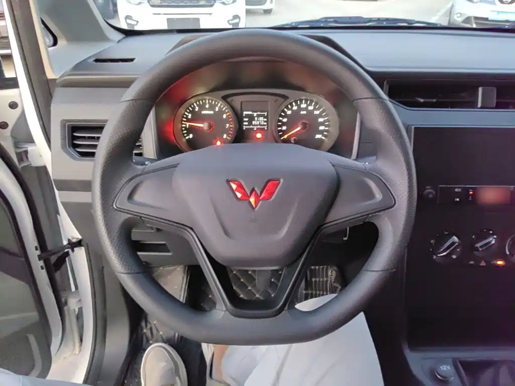 Wuling Motors Wuling Hongguang PLUS 2023 2019 1.5T Manual Standard 5-Seater