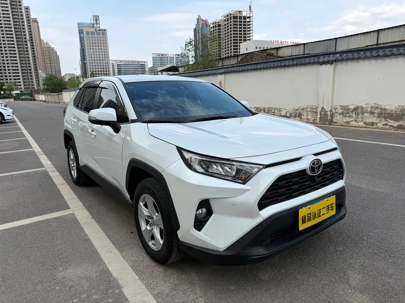 Toyota RAV4 Rongfang 2022 2.0L CVT 2WD Urban Edition фото 3