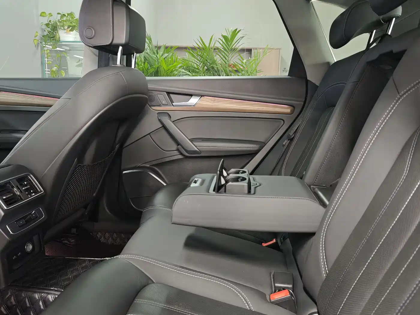 Audi Q5L 2022 40T Luxury Elegance фото 9