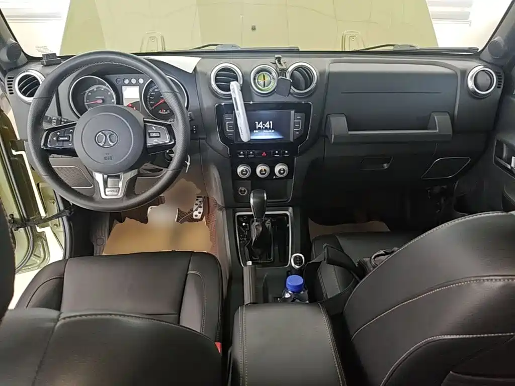 BAIC ORV Beijing Offroad BJ40 2016 2016 Model 40L 2.3T Automatic 4WD Exclusive