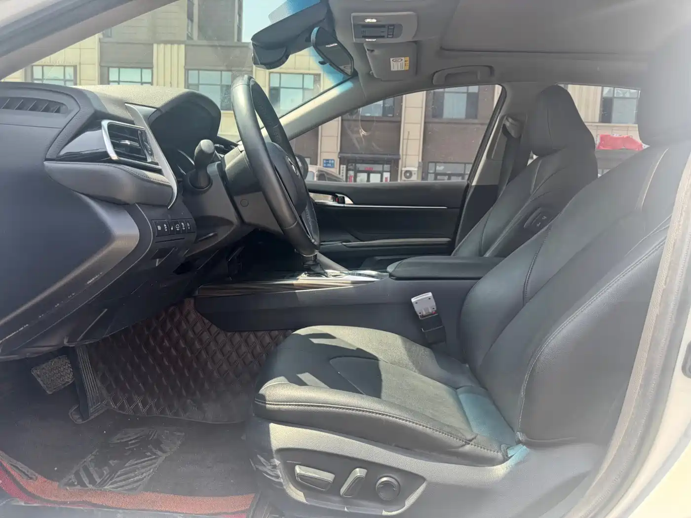 Toyota Camry 2021 2.5Q Flagship Edition фото 4
