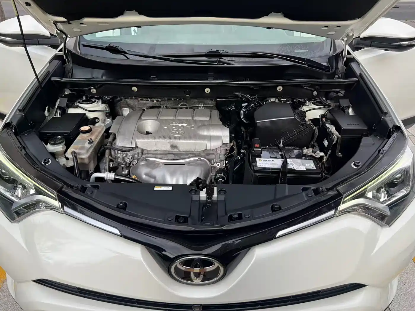 Toyota RAV4 Rongfang 2016 2.5L Automatic 4WD Premium фото 13