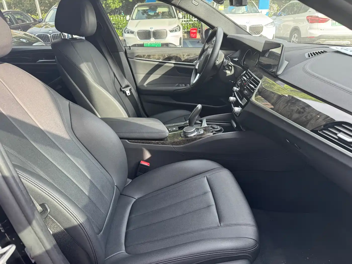 BMW 5 Series 2018 525Li M Sport Package фото 12