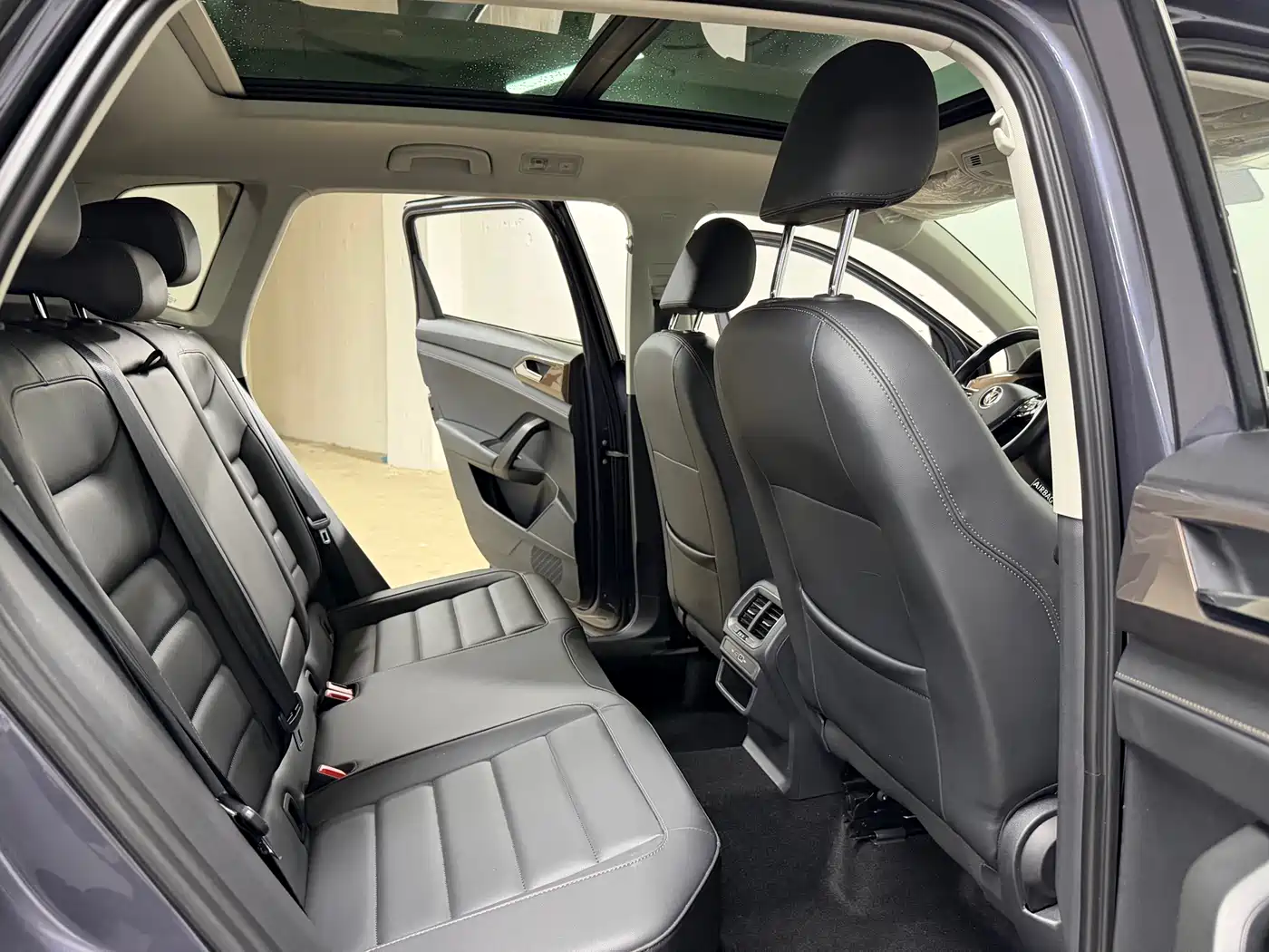 Volkswagen Tharu 2021 Model 280TSI 2WD Luxury Edition фото 8