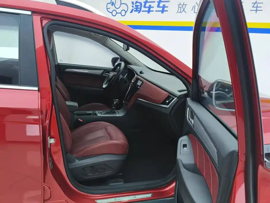 Roewe RX5 2016 2016 30T 4WD Automatic Internet Premium Edition
