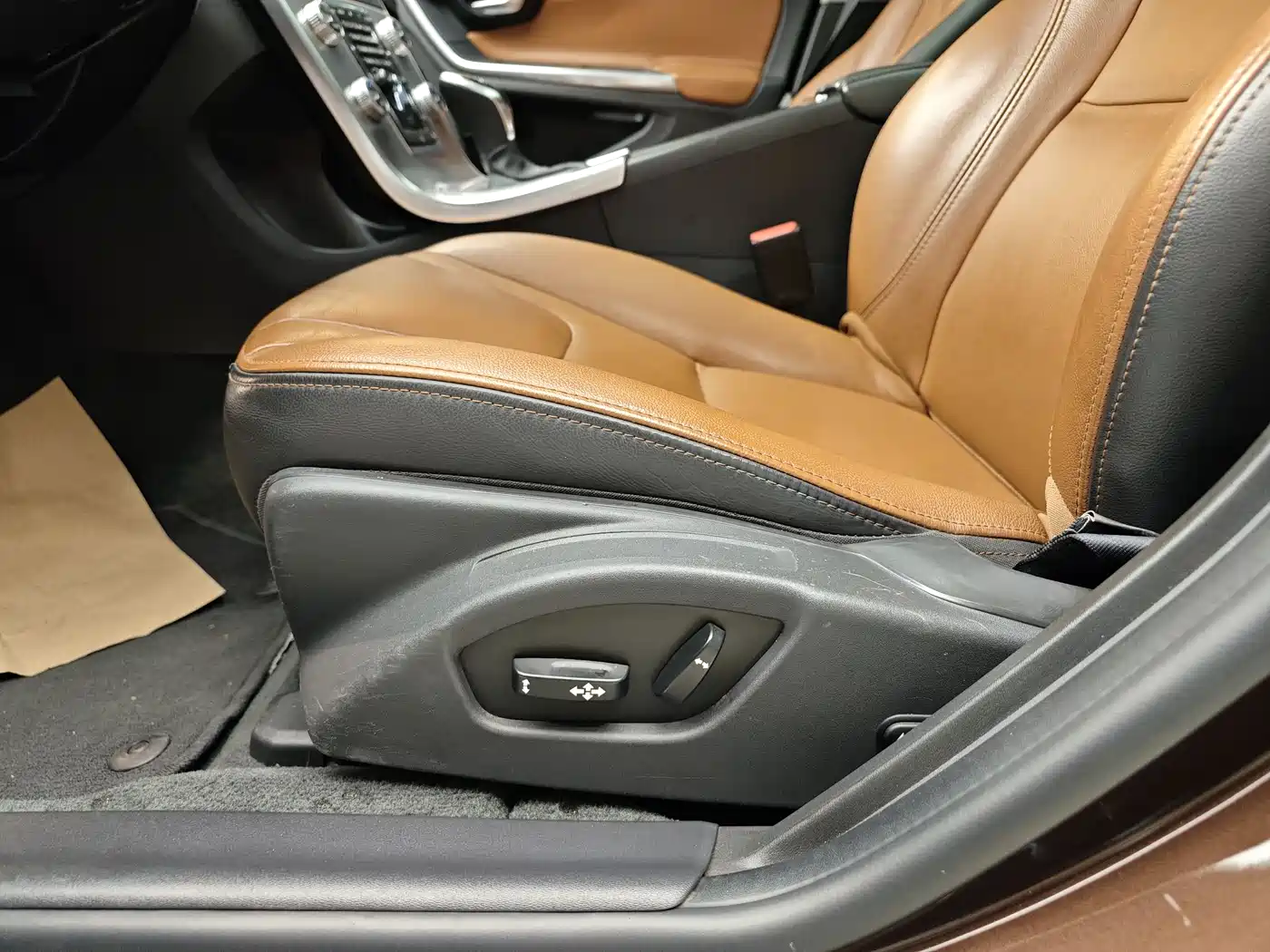 Фото 10 - Volvo S60