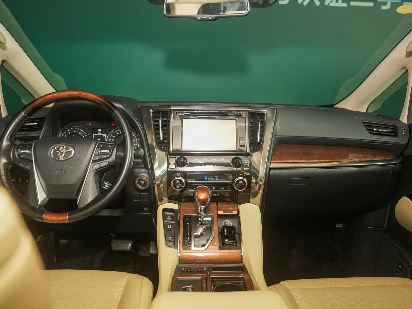 Toyota Alphard 2018 3.5L Premium фото 17