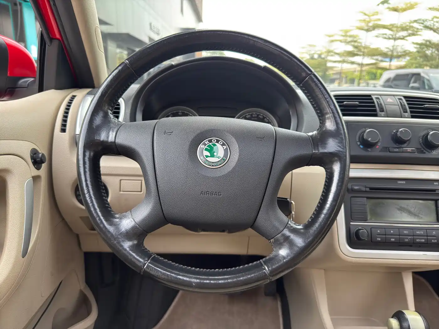 Škoda Fabia 2009 Model 1.6L Automatic JingLing Edition фото 14