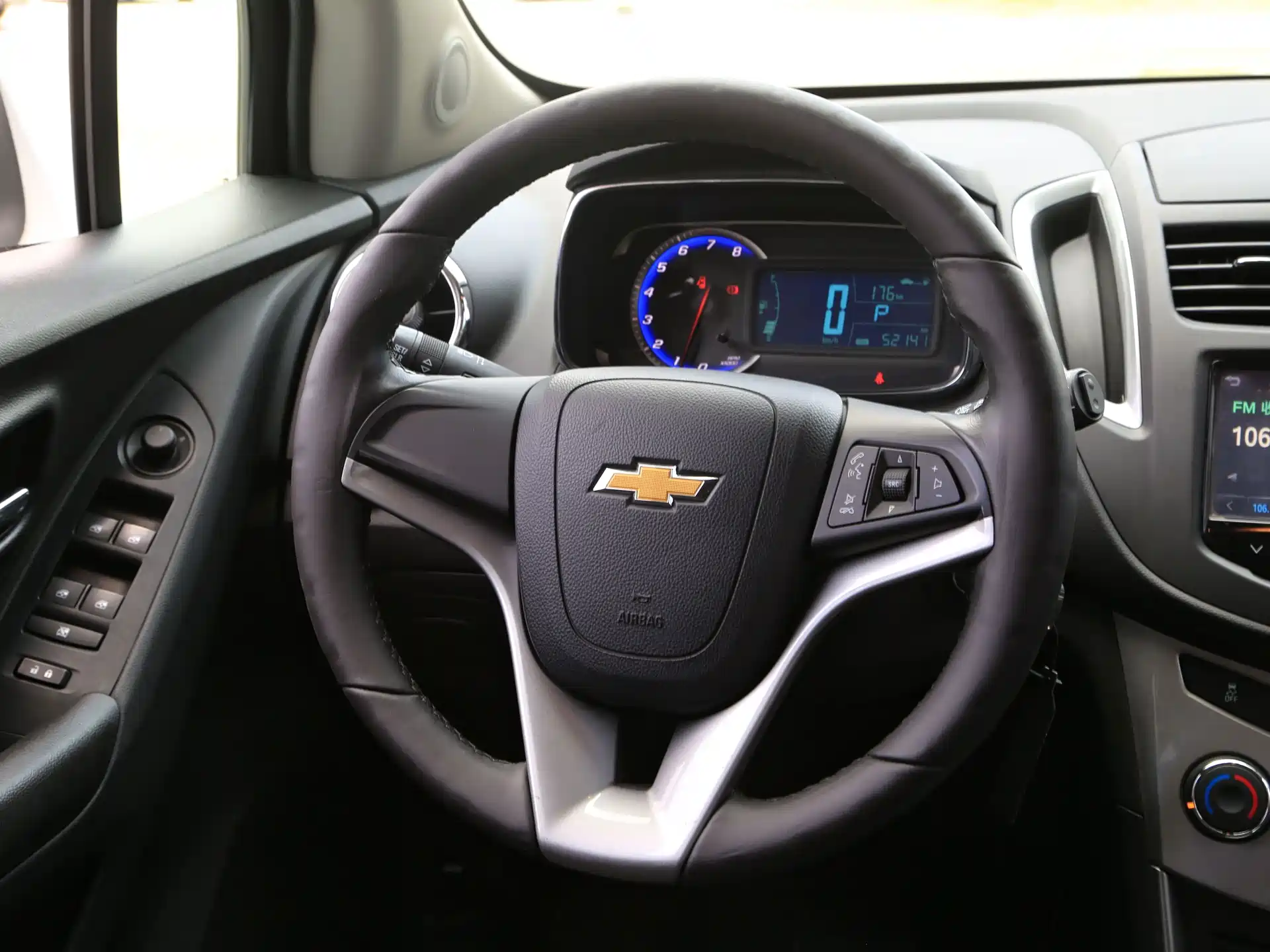 Фото 5 - Chevrolet Trax