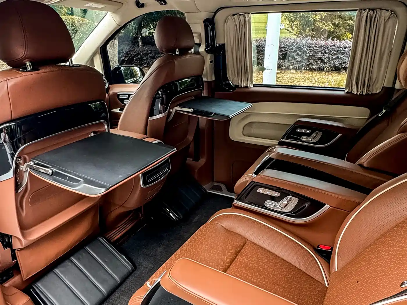 Mercedes-Benz Vito 2023 2.0T Business 7-Seater фото 14