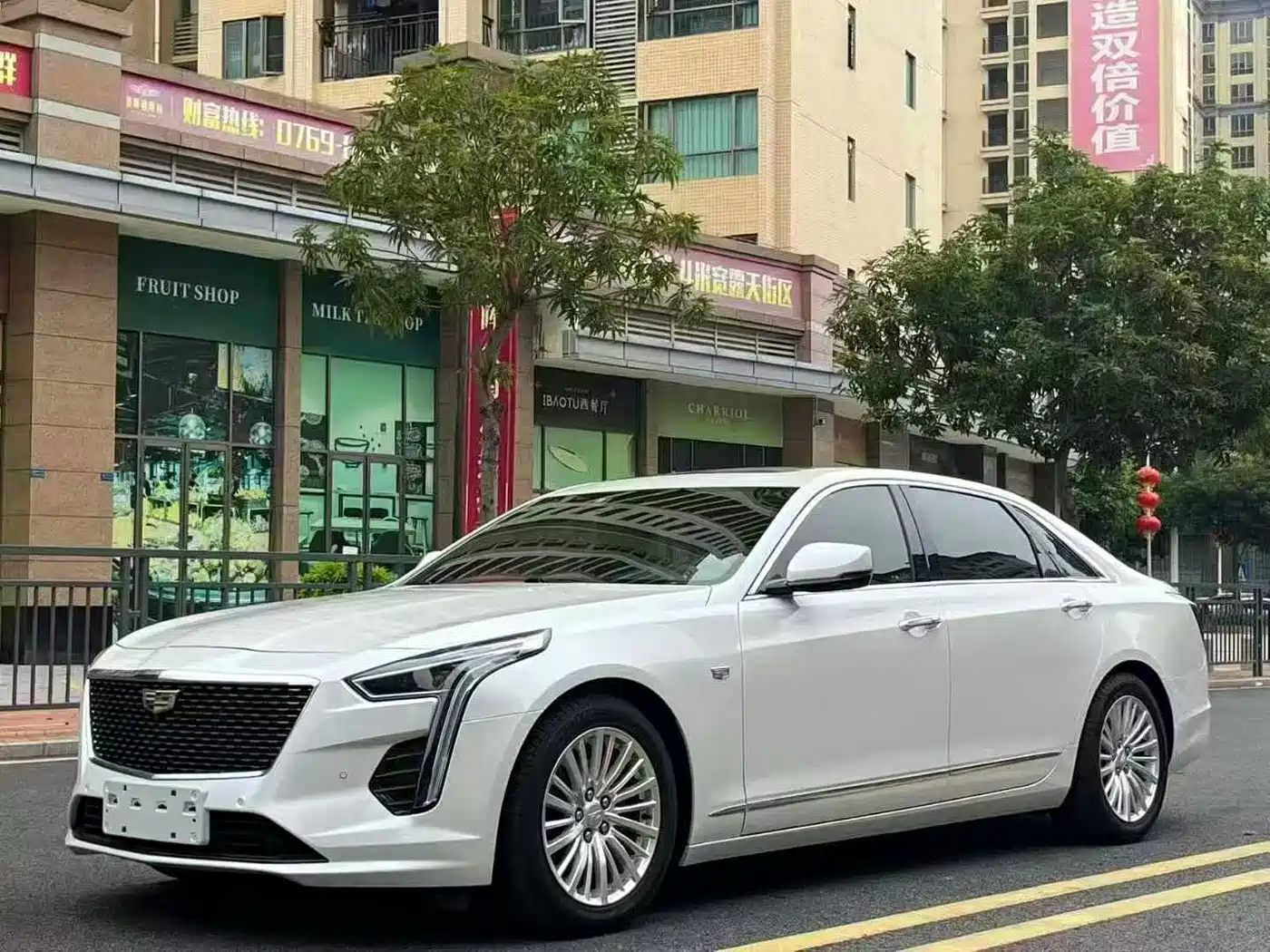 CADILLAC CT6