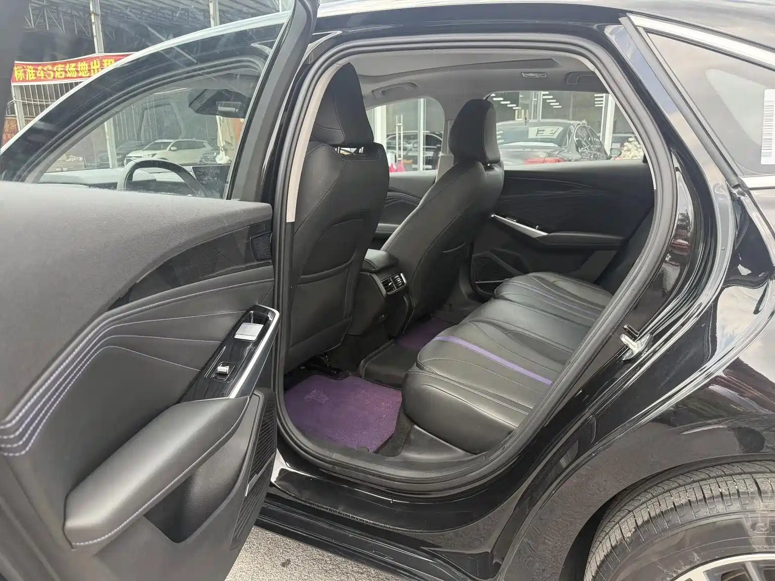Фото 6 - Geely Preface