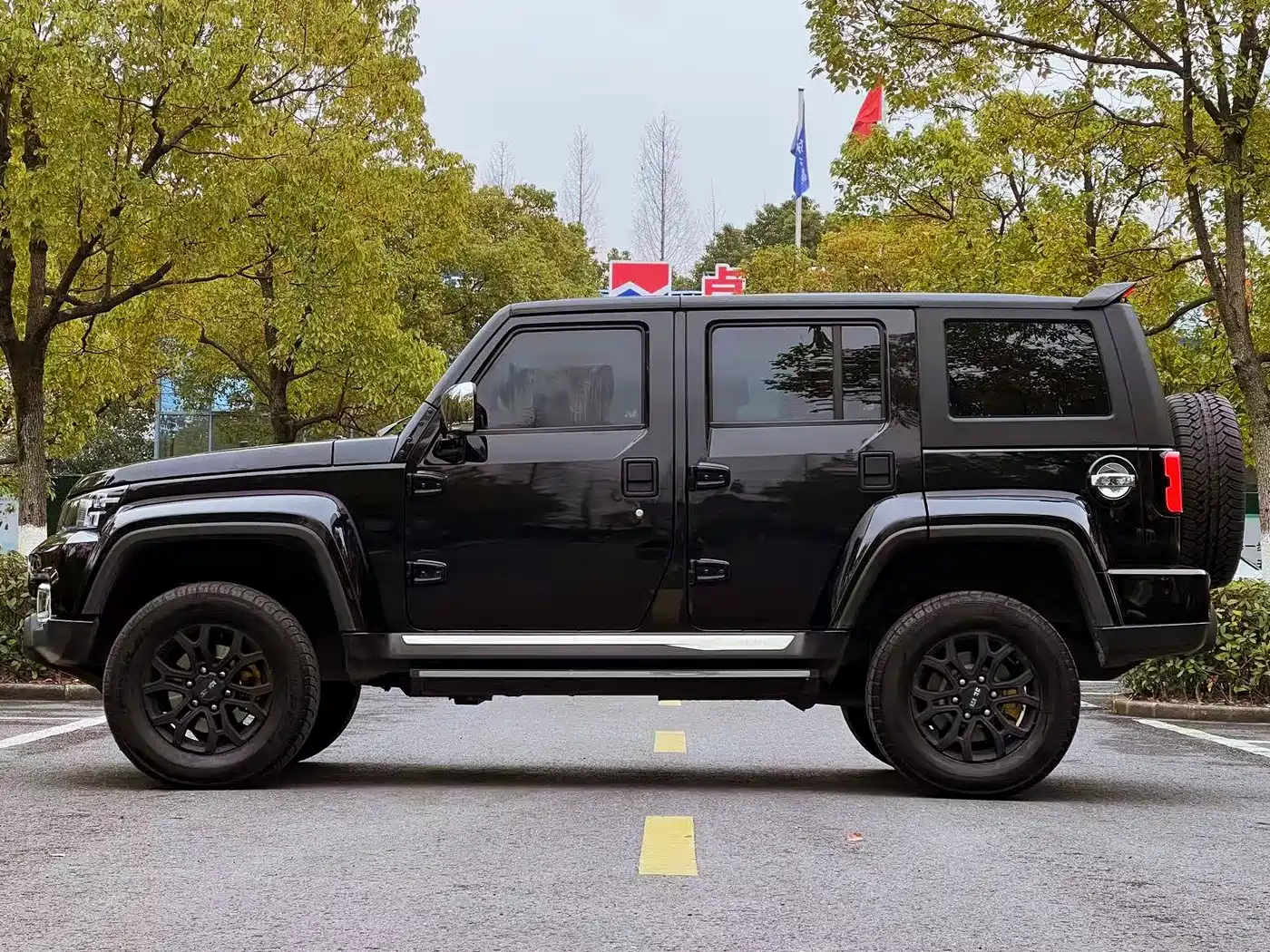 BAIC ORV Beijing Offroad BJ40 2023 2.0T Auto 4WD Urban Hunter Knight Edition фото 8