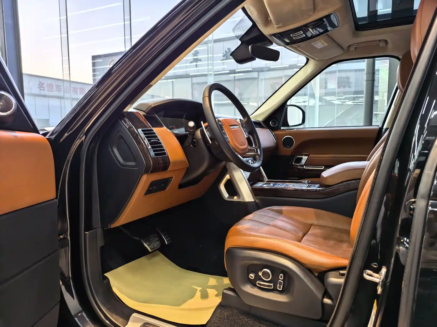 Land Rover Range Rover 2017 3.0 SC V6 AB Ultimate Autobiography LWB фото 6