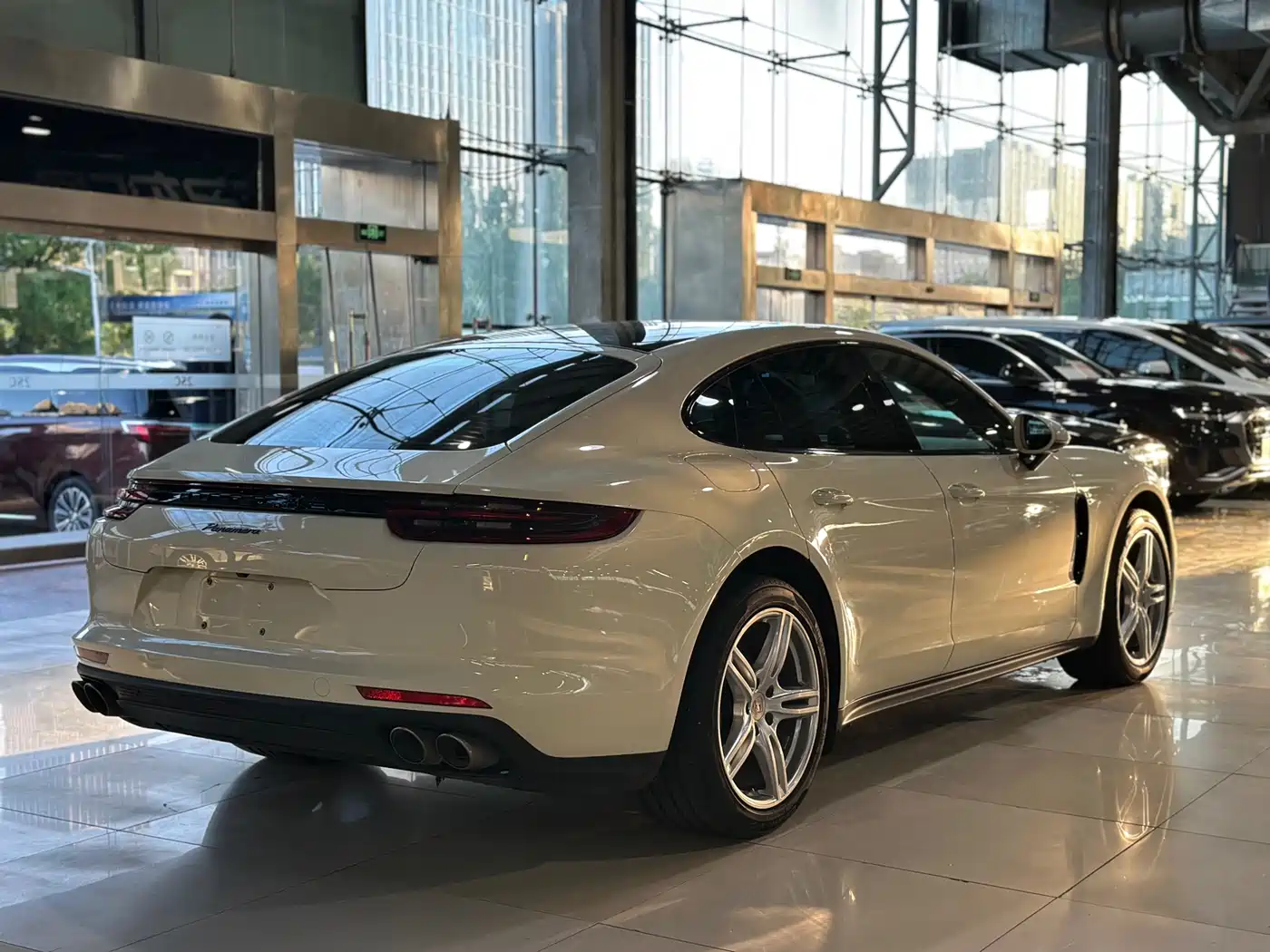 Porsche Panamera 2019 Panamera 2.9T фото 4