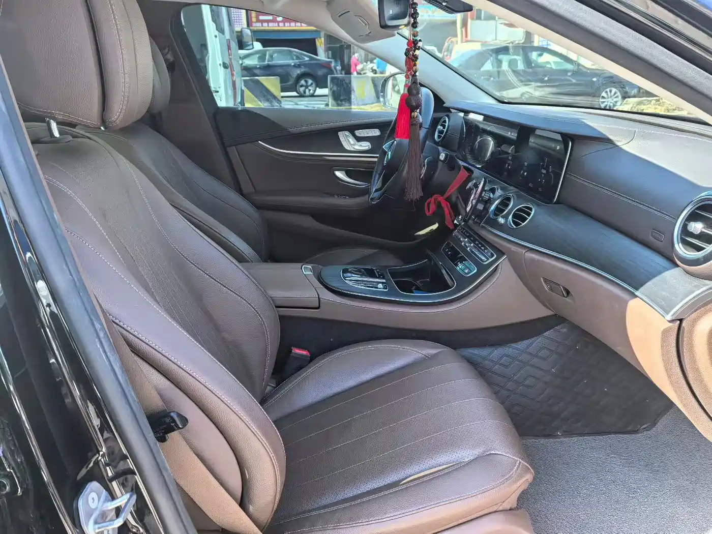 Mercedes-Benz E-Class 2023 E 300 L Luxury фото 4