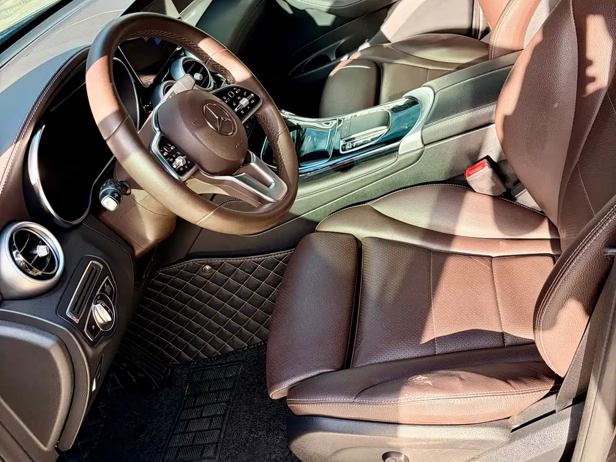 Mercedes-Benz GLC 2020 Facelift GLC 260 L 4MATIC Dynamic фото 4