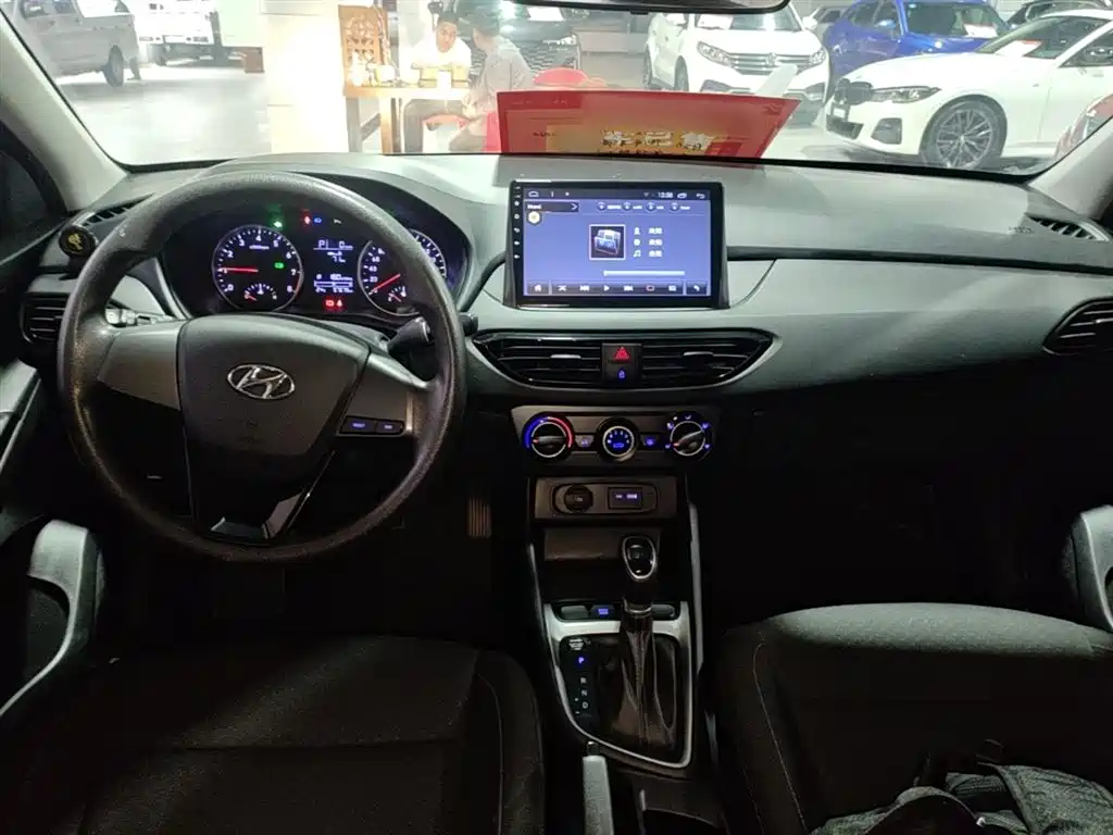 Hyundai Elantra 2018 1.6L Automatic Pleasing Edition GL China VI фото 10