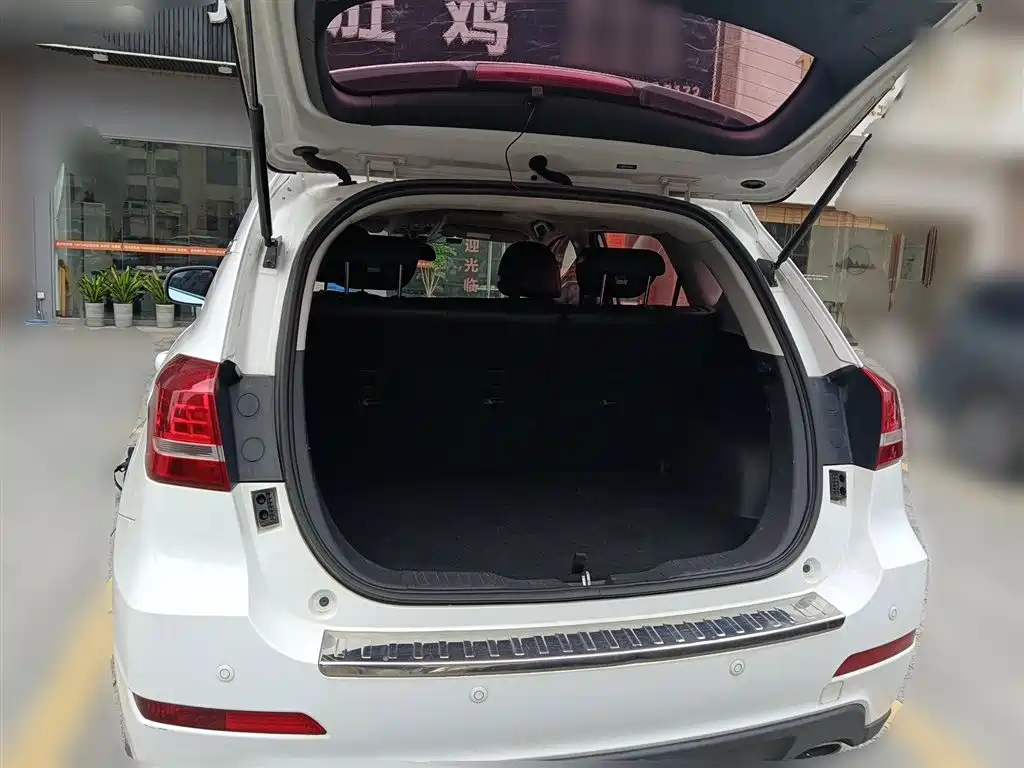 Haval H2 2016 Red Label 1.5T Manual 2WD Luxury фото 10