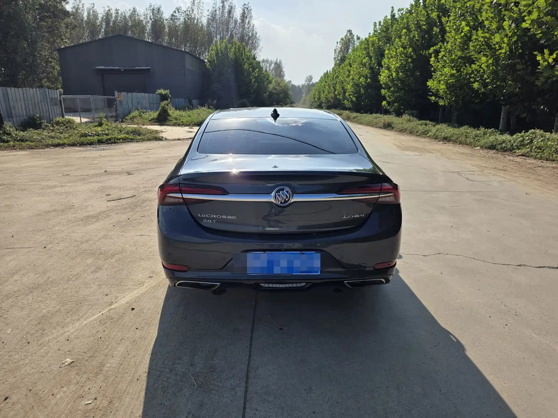 Photo 5 - Buick LaCrosse