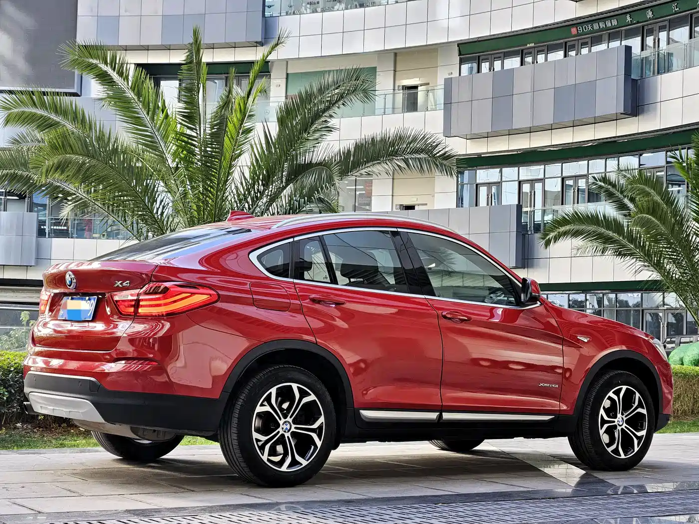 BMW X4 2014 xDrive20i X Design Package фото 11