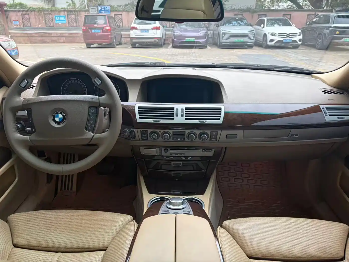 BMW 7 Series 2005 Model 740Li фото 5