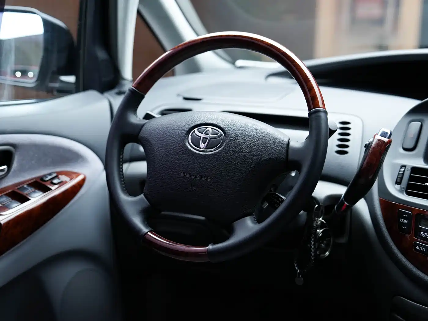 Toyota Previa фото 19