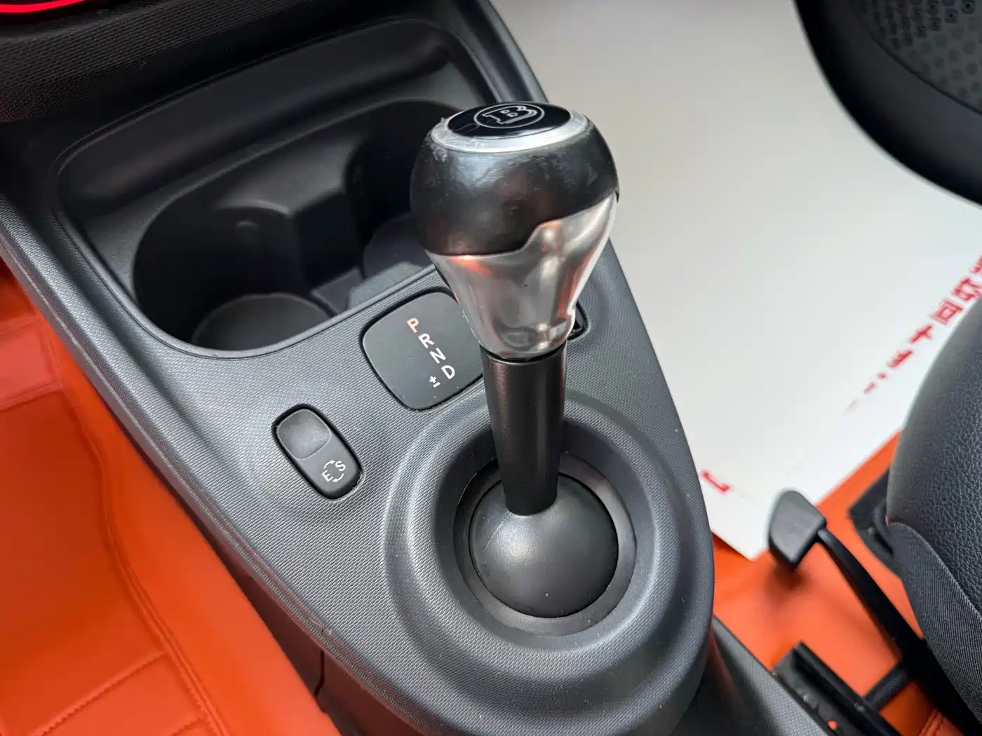 Photo 10 - smart fortwo