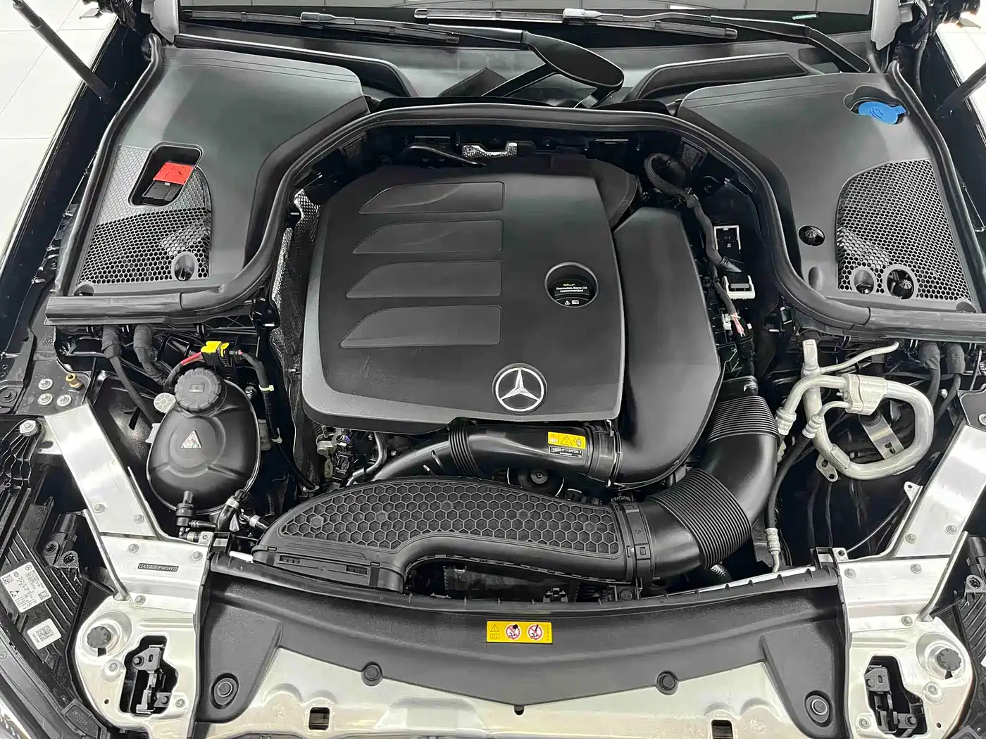 Mercedes-Benz E-Class 2023 E 300 L Fashion фото 25