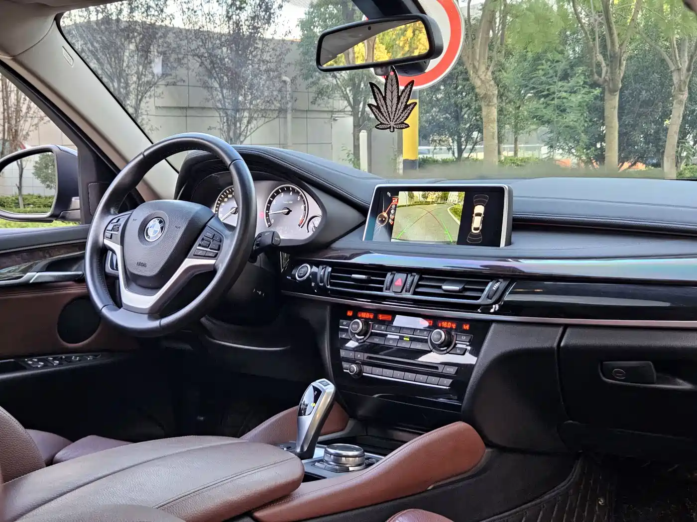 BMW X6 2015 xDrive28i фото 10