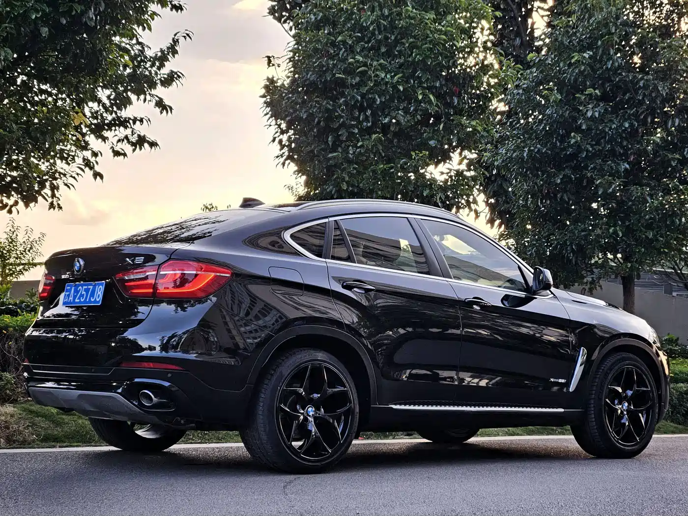 BMW X6 2015 xDrive28i фото 13