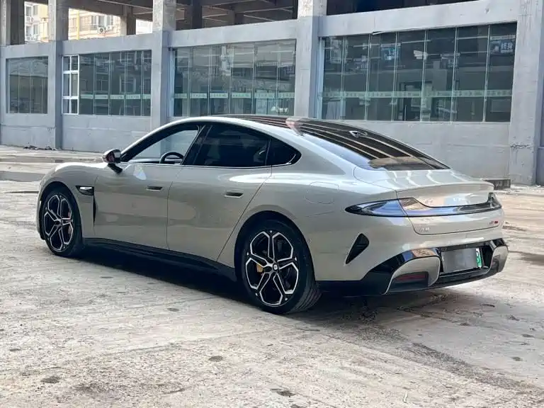 XIAOMI CAR XIAOMI SU7