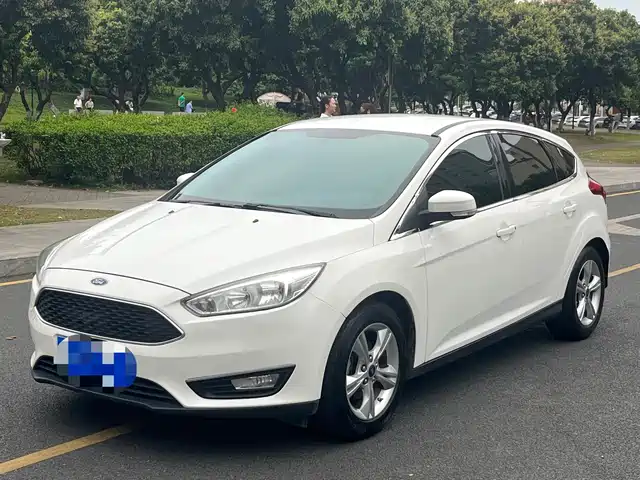 FORD FOX