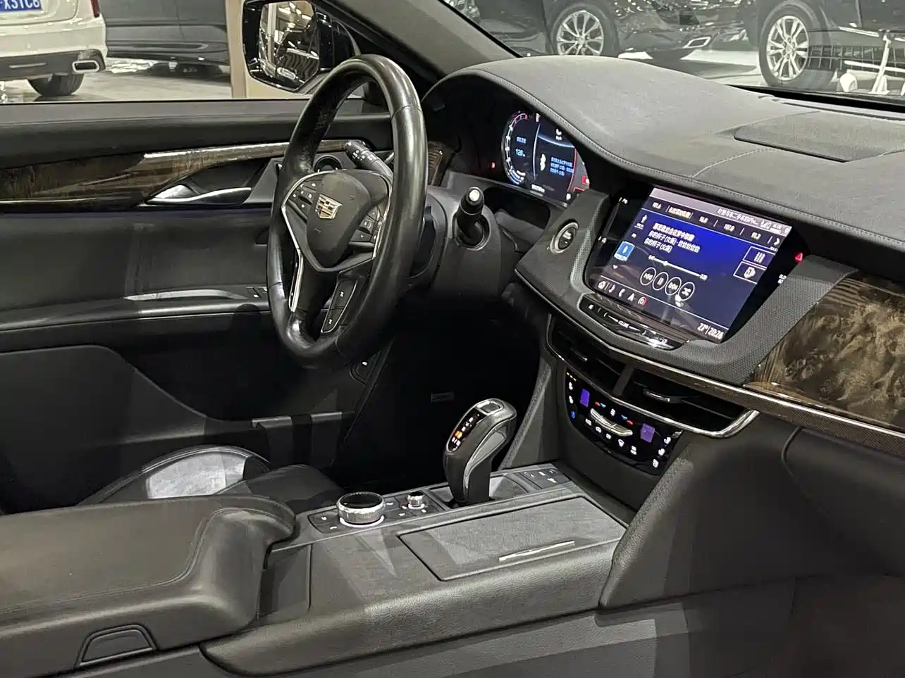 Cadillac CT6 2019 28T Luxury Model фото 6
