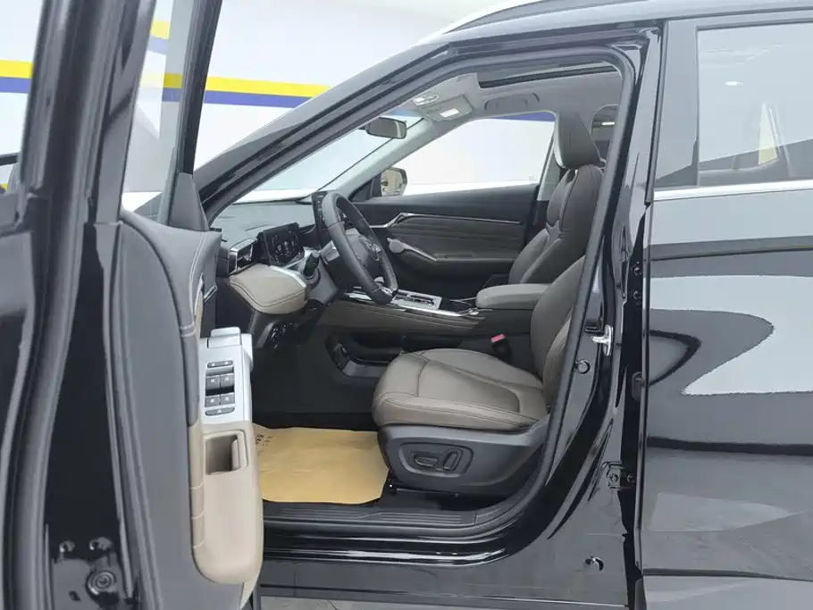 GAC Trumpchi Trumpchi GS4 2024 2024 MAX 1.5T Flagship Edition