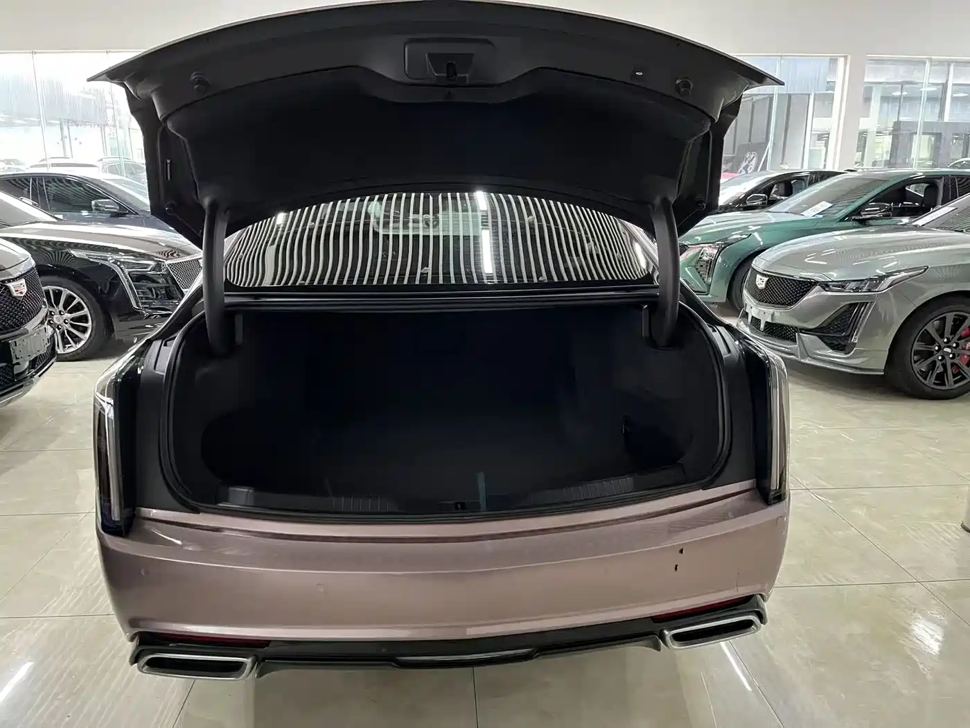CADILLAC CT6