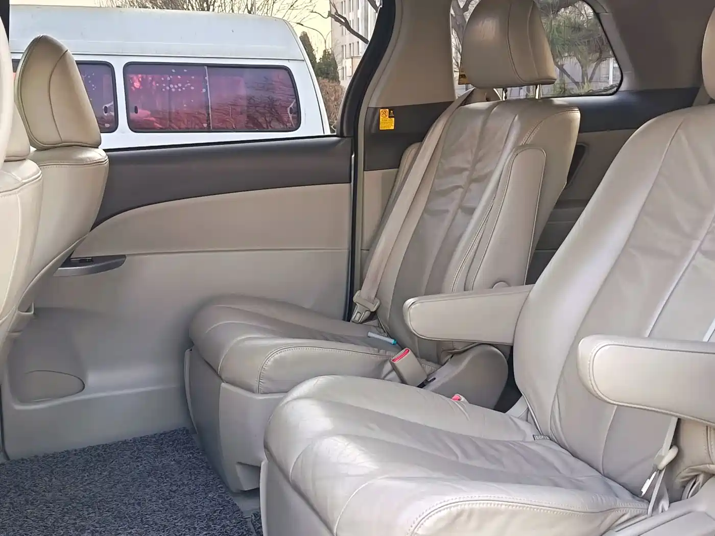 Toyota Previa 2007 3.5L 7-Seater Luxury фото 10