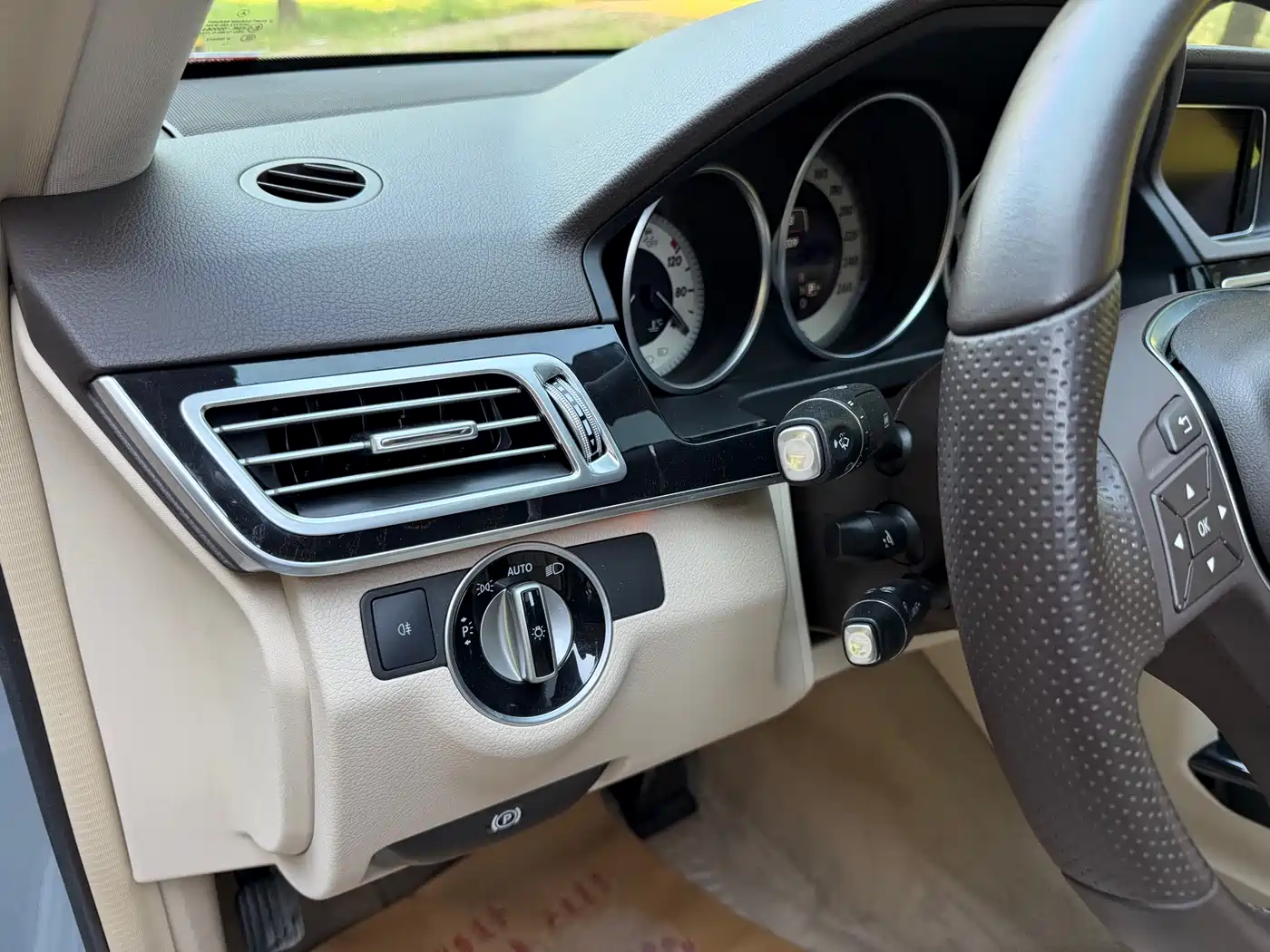 Mercedes-Benz E-Class 2015 E 260 L Sport фото 10