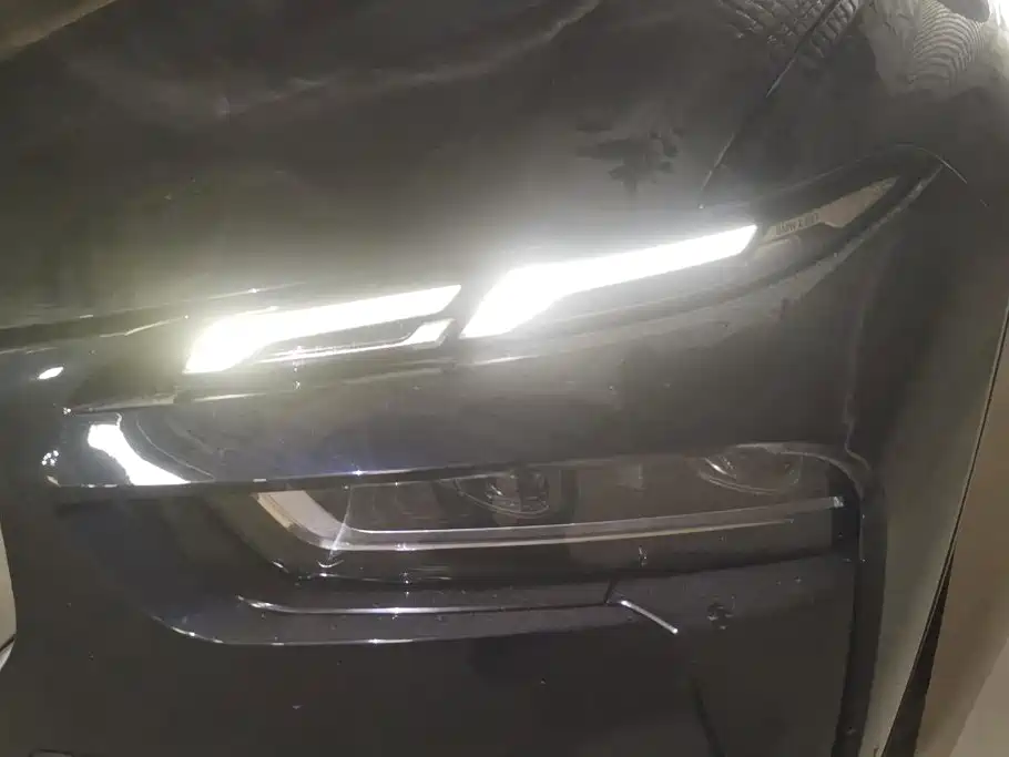 Фото 5 - BMW X7
