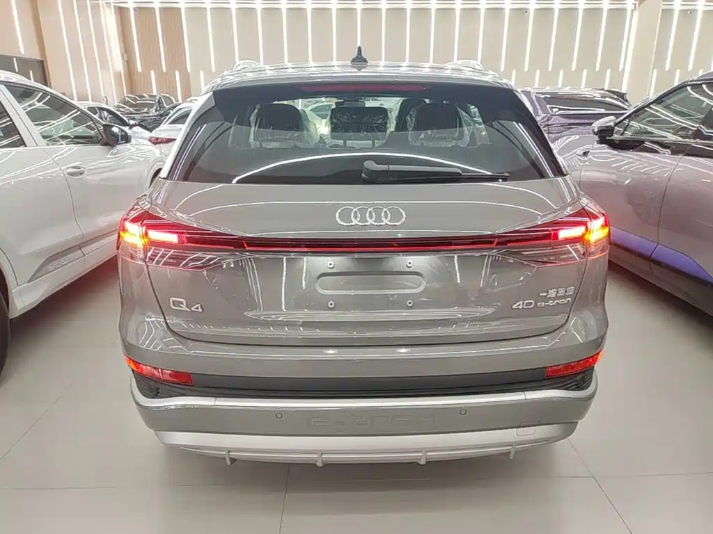 Audi Q4 e-tron 2026 2024 40 e-tron Pioneer Edition
