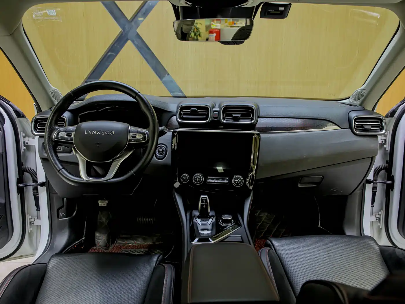 Lynk & Co 02 2018 2.0T Automatic 2WD Jin Pro Version China VI фото 6