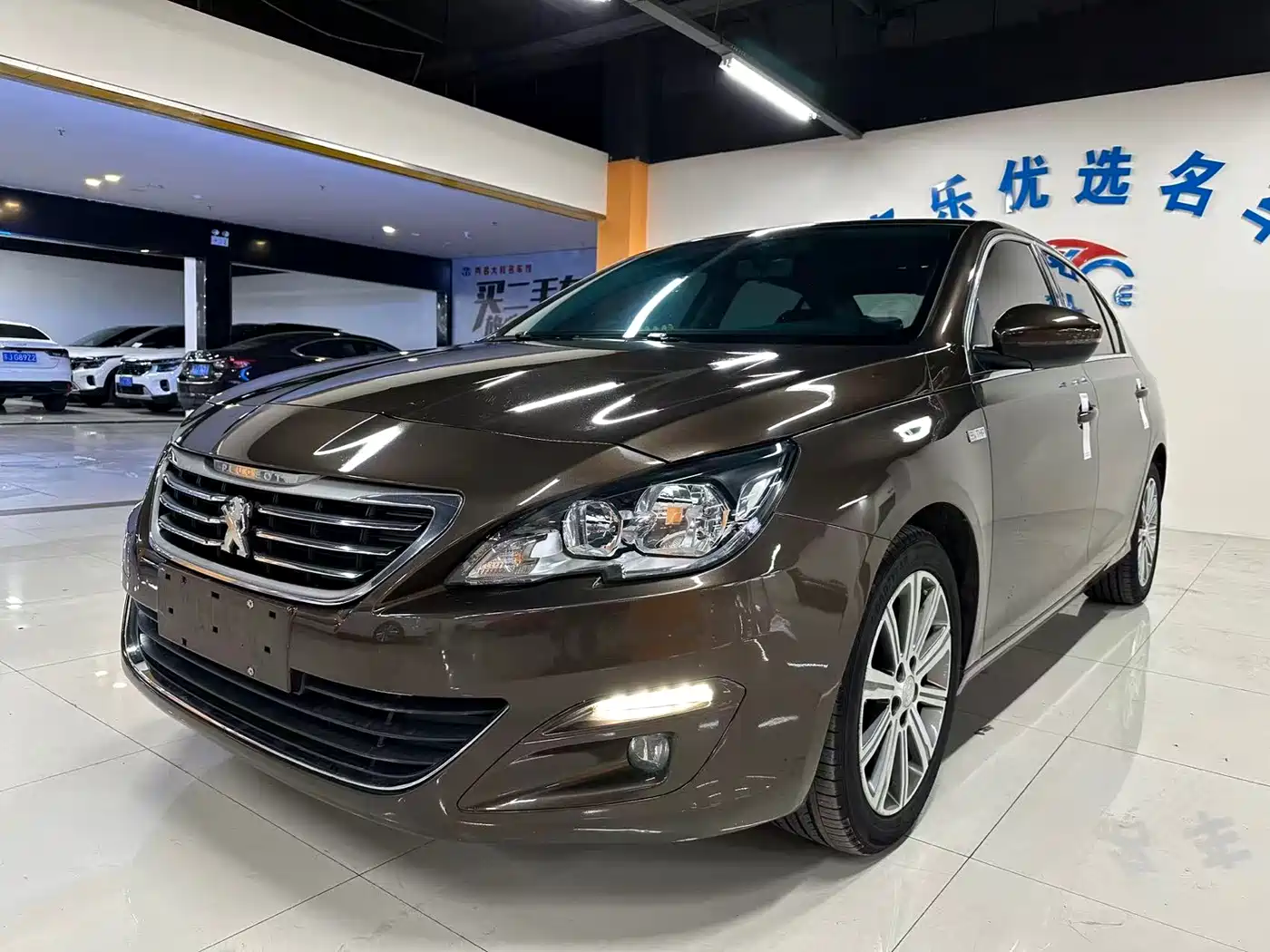 Peugeot 408 2016 1.6T Automatic Luxury Edition