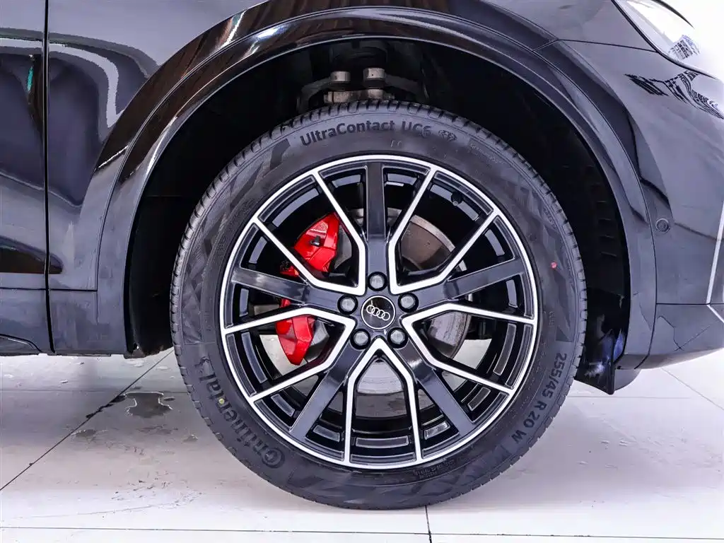 Audi Q5L 2023 45T Luxury Dynamic фото 6