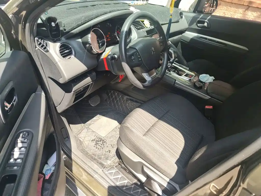 Peugeot 3008 2017 2016 1.6THP Automatic Classic Edition