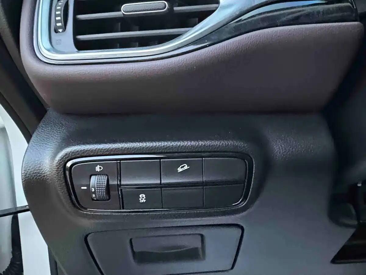 GAC Trumpchi Trumpchi M6 2021 PRO 270T Automatic Luxury Edition фото 13